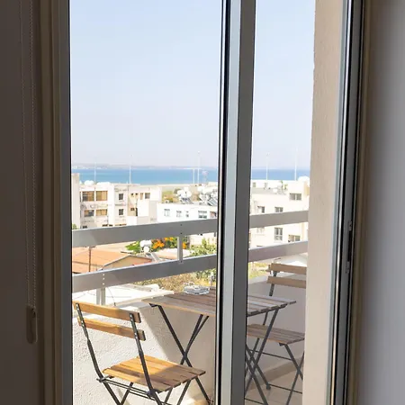 Stunning With Sea View Διαμέρισμα Λάρνακα